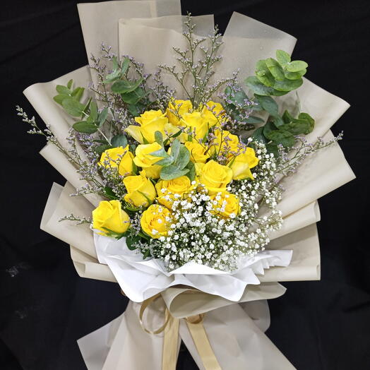 15pcs yellow rose bouquet