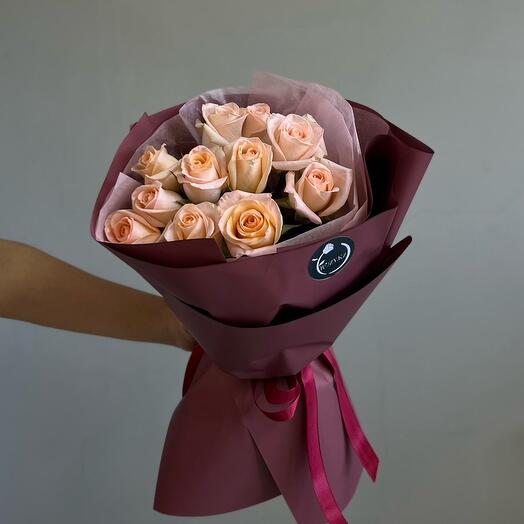 Букет из 11 персиковых роз (6.65)