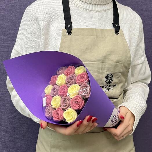 Сладкий букет из 19 шоколадных роз