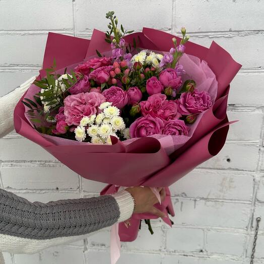 Ароматный букет с пионовидными розами и маттиолой🌸️