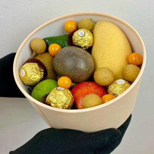 Экзотические фрукты и Ferrero Rocher