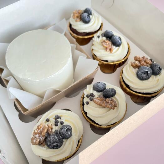 Birthday, anniversary set bento your inscription and chocolate cupcakes