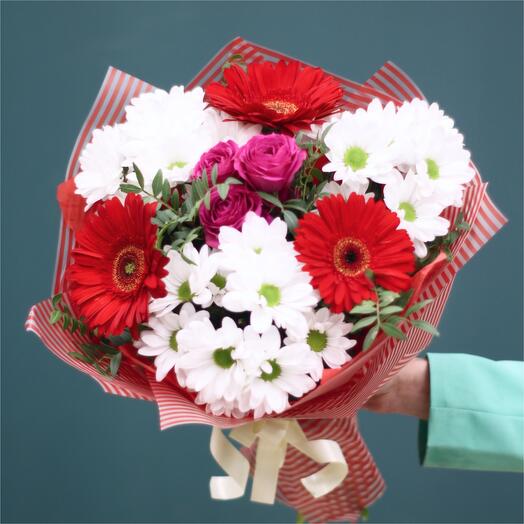 Букет яркий. Размер М "Контраст"