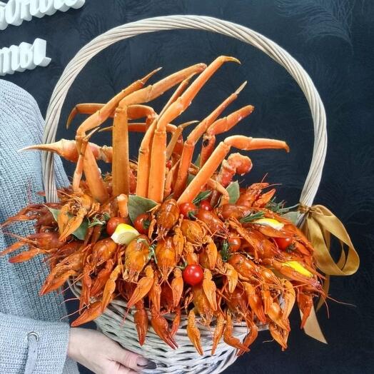 Корзина с морепродуктами