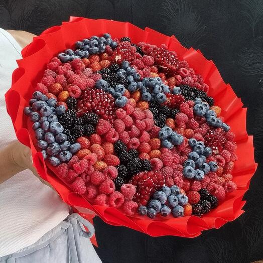 Букет из ягод микс