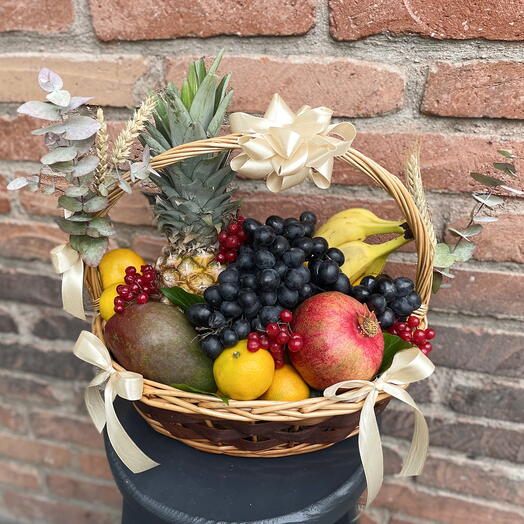 Fruit basket