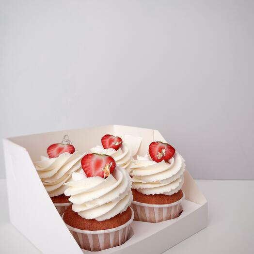 Капкейки с клубникой 6шт