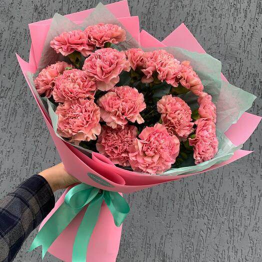Букет с гвоздиками