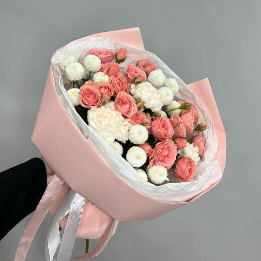 Rosas de arbusto con Dianthus