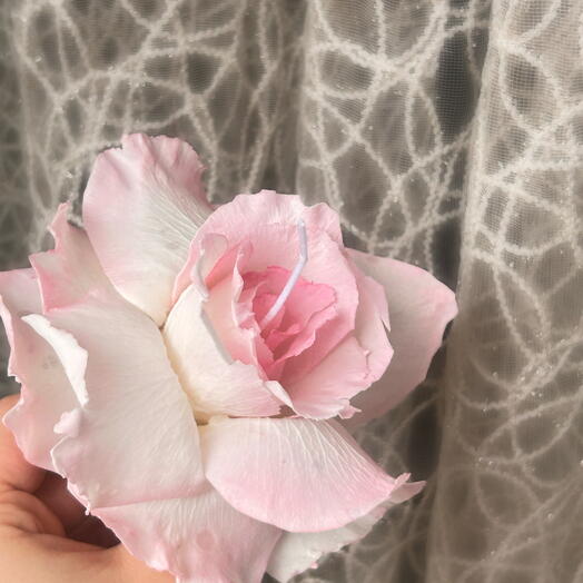 Handmade French Rose candle with clean cotton scent - სანთელი ფრანგული ვარდი გრადიენტით