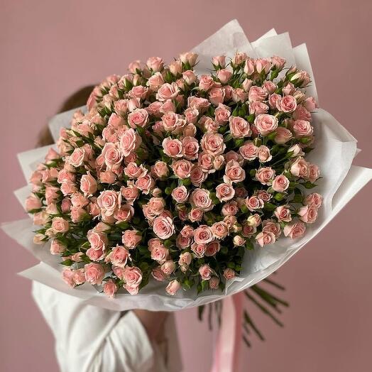Букет из 29 кустовых роз