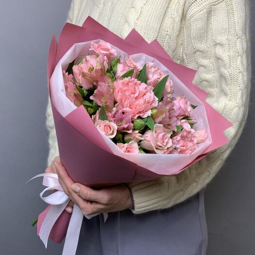 Букет из альстромерии, кустовой розы и гвоздики Малинка les fleur (П0016)