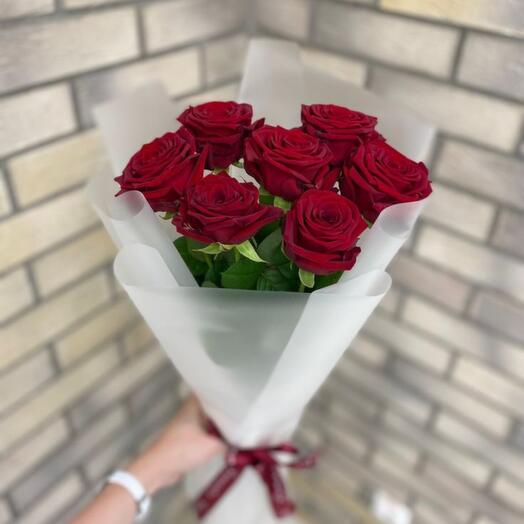 Букет из 7 красных роз