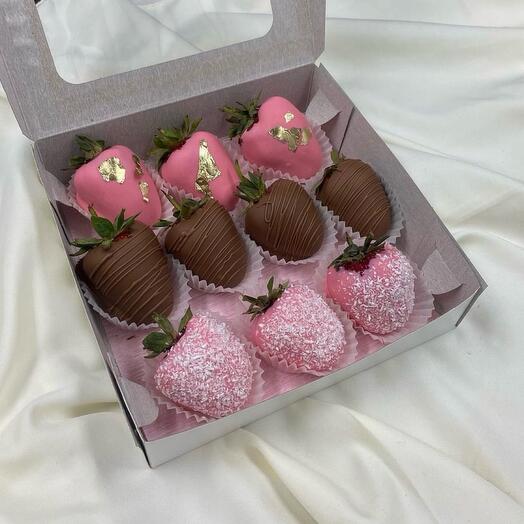 Клубника в шоколаде 10шт «Pink Love