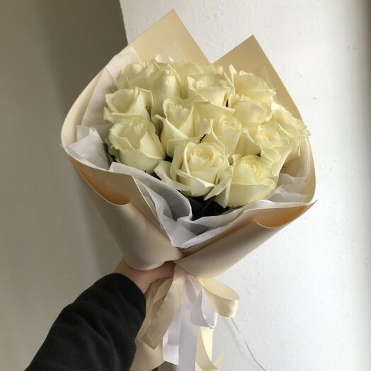 Букет белых роз