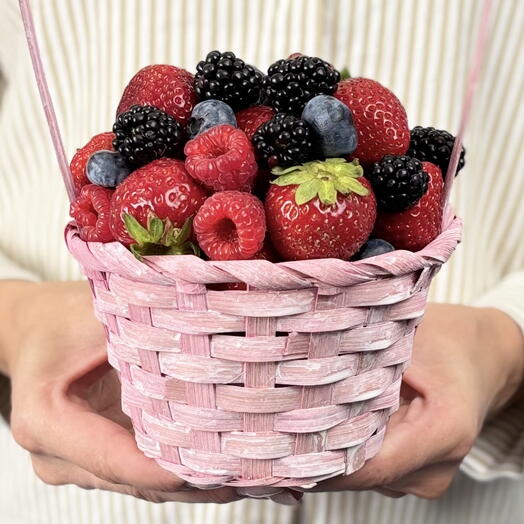 Мини корзина ягодный микс 550гр