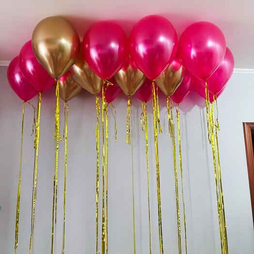 Набор из 15 шаров под потолок