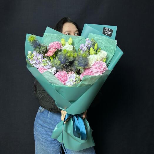 Сборный букет с маттиолой «Афродита»