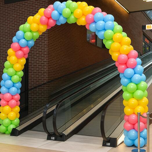 Classic 7-meter balloon garland on a frame (balloon colors can be changed upon request)