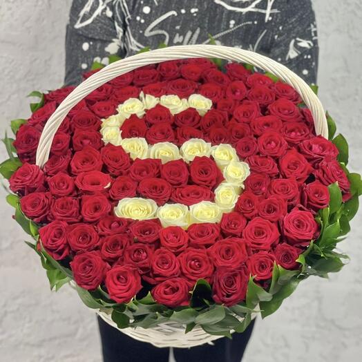 101 Роза в корзине с буквой/цифрой на выбор