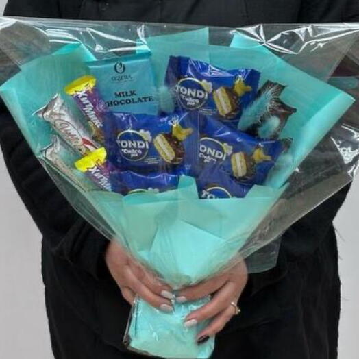 Сладкий фасадный букет  3