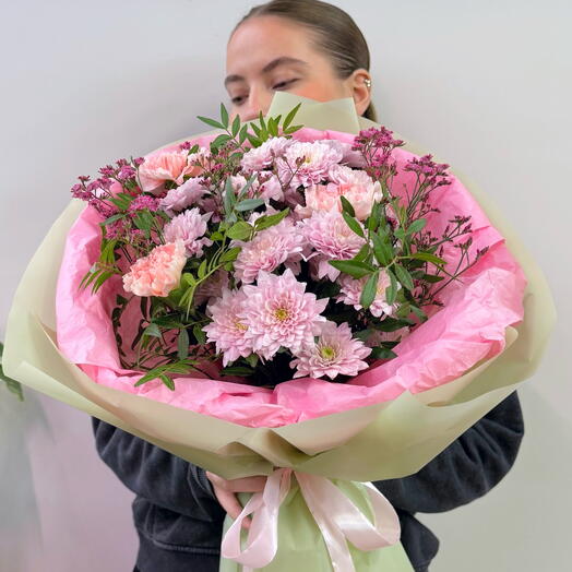 Букет с хризантемами