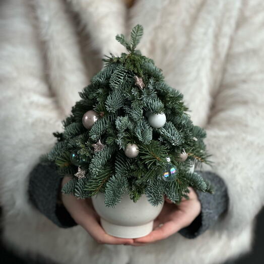 Маленькая елочка ручной работы