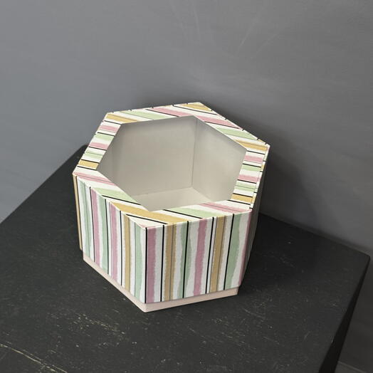 Коробка подарочная новогодняя 9