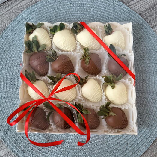 Клубника в шоколаде. 16шт
