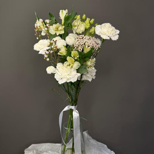 «Сразу в вазу»  белоснежный стойкий букет