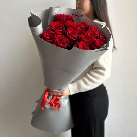 Букет "15 красных метровых роз"