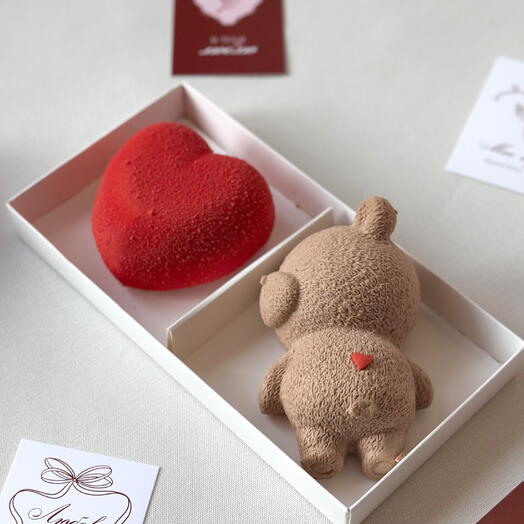 Набор муссовых пирожных 2 шт на 14 февраля