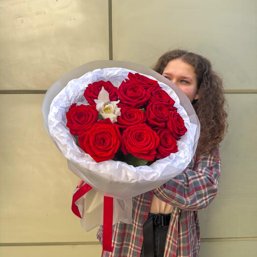 Роза ред Наоми 11шт + валентинка в подарок 💌