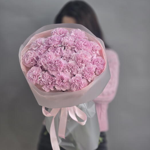 Букет из 25 гвоздик розового цвета, размер S, от "Di_Flowerslab"