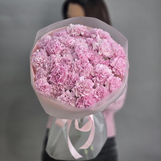 Букет из 35 гвоздик розового цвета, размер M, от "Di_Flowerslab"
