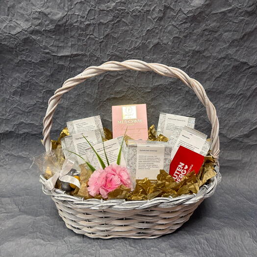 Кофейная корзина с медовым набором