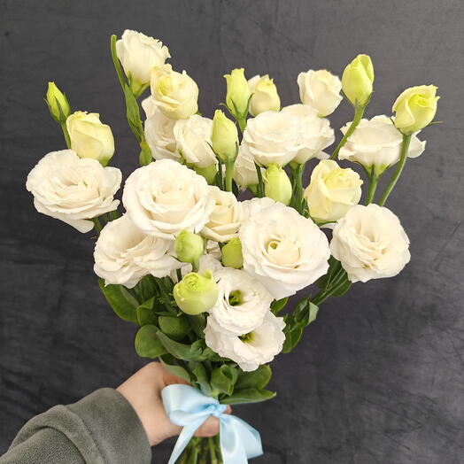 Букет под ленту из белых Эустомы 9шт