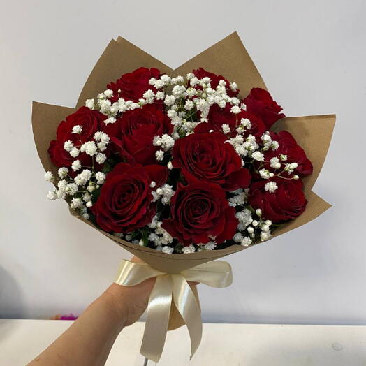 Букет из 11 Красных роз и Гипсафилы 💐