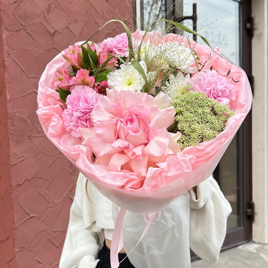 Букет из французской Розы,Амми и диантуса