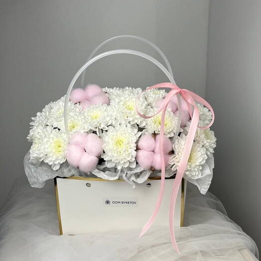 Цветы в коробке из хризантем 😇🖤