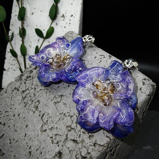 Серьги с цветами дельфиниума