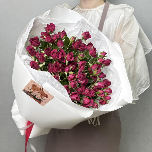 Букет кустовых роз 15