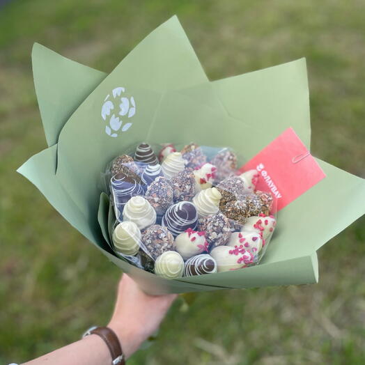 Букет клубники в шоколаде 27 ягод green
