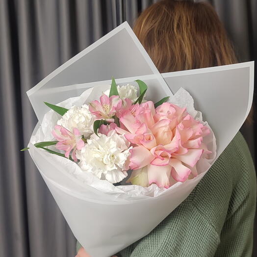 Букет облако французская роза, диантус, альстромерия 🌸