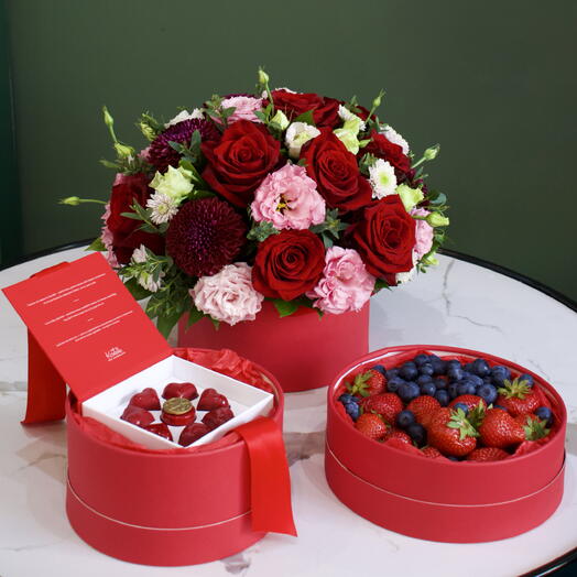 Композиция «Berry Roses Noir»