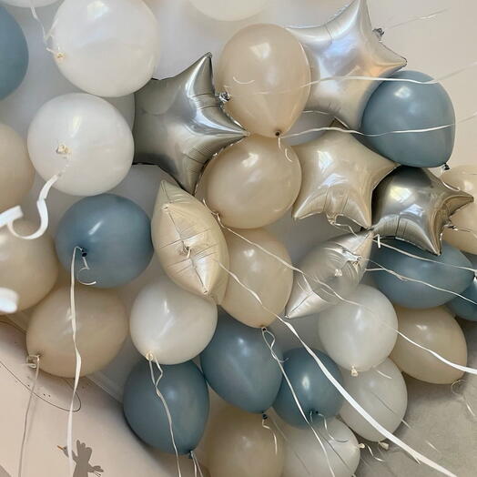 35 шаров под потолок со звездами