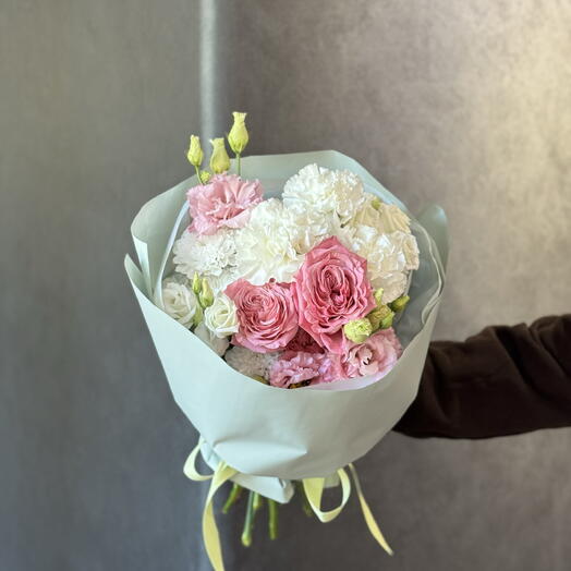 Букет с эустомой и розами 🌸