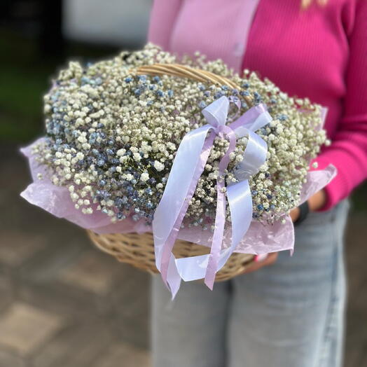 Корзинка с гипсофилами 💜🤍