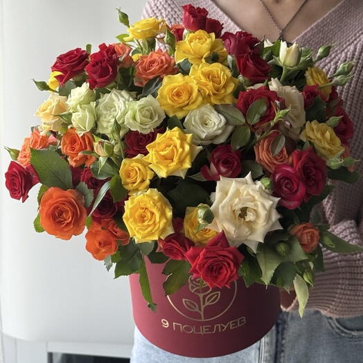 Яркая композиция из кустовых крымских роз ♥️🩷💚💛️🧡🤍