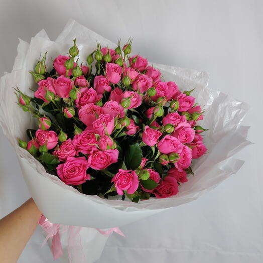 💞 Барби букет "PERVOЦВЕТ" из кустовых розовых роз